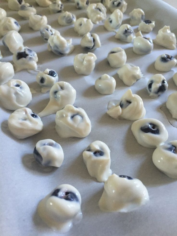 Frozen Yogurt-Covered Blueberries